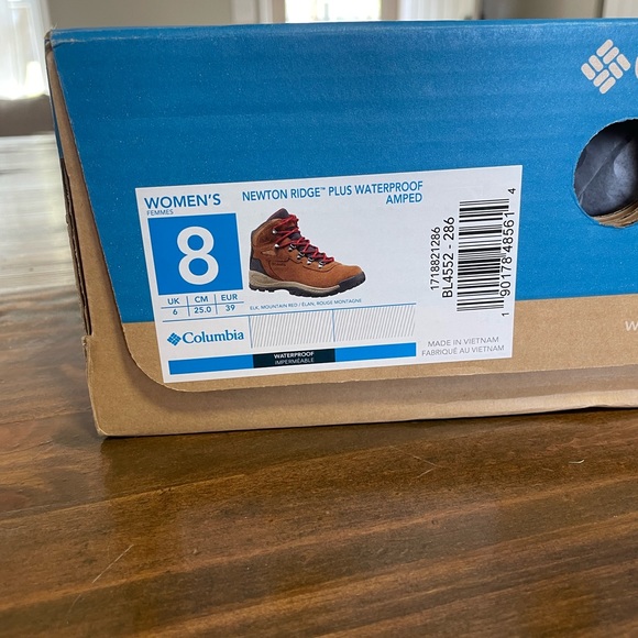 Columbia Boots - Picture 2 of 4